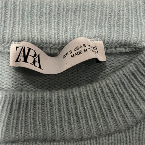 Zara - Picture 3 of 3
